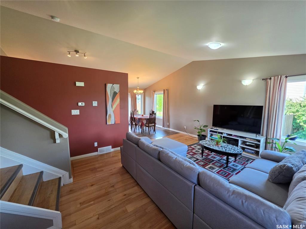 Second View of 612 7th Avenue W, Meadow Lake, Saskatchewan, S9X 1B1