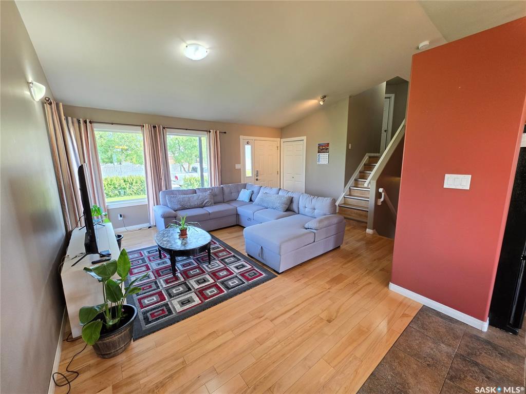 Third View of 612 7th Avenue W, Meadow Lake, Saskatchewan, S9X 1B1