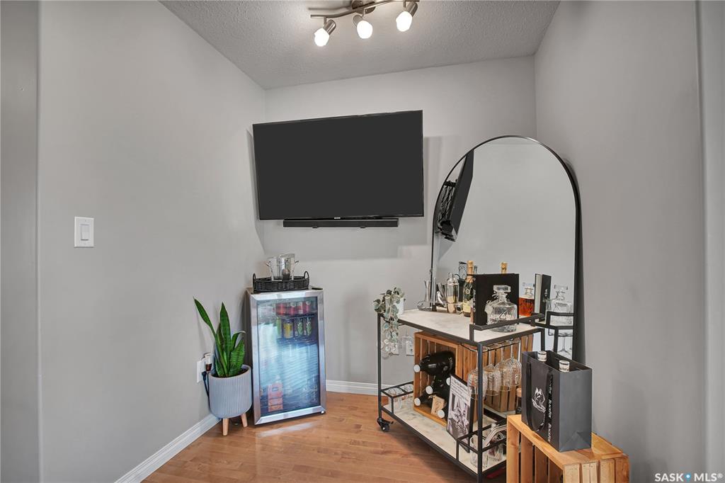 Fifth View of 952 Glenview Cove, Martensville, Saskatchewan, S0K 0A2