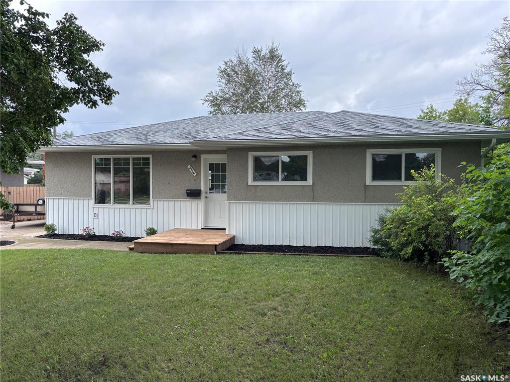 2516 Tomlinson Crescent, SK041144, Saskatchewan,
