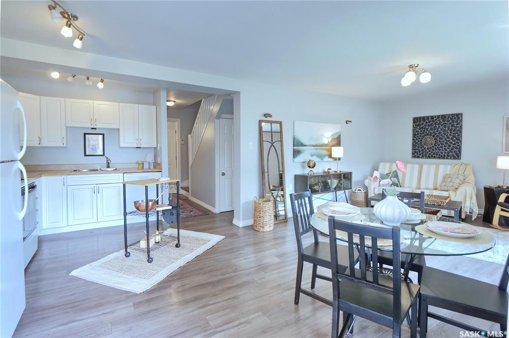 Second View of 568 Athabasca Street E, Hillcrest MJ, Moose Jaw, Saskatchewan, S6H 0M1