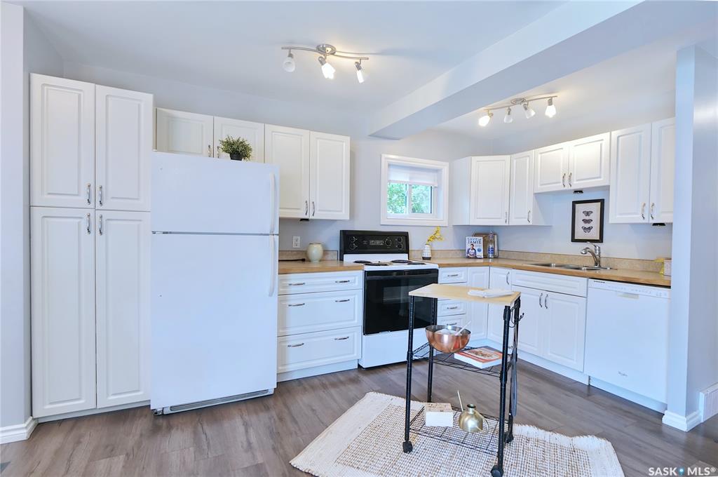 Fourth View of 568 Athabasca Street E, Hillcrest MJ, Moose Jaw, Saskatchewan, S6H 0M1