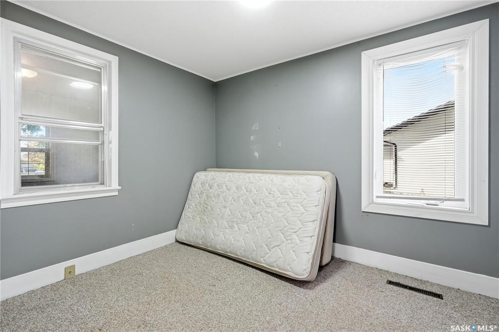 Fifth View of 219 5th Avenue W, Gravelbourg, Saskatchewan, S0H 1X0