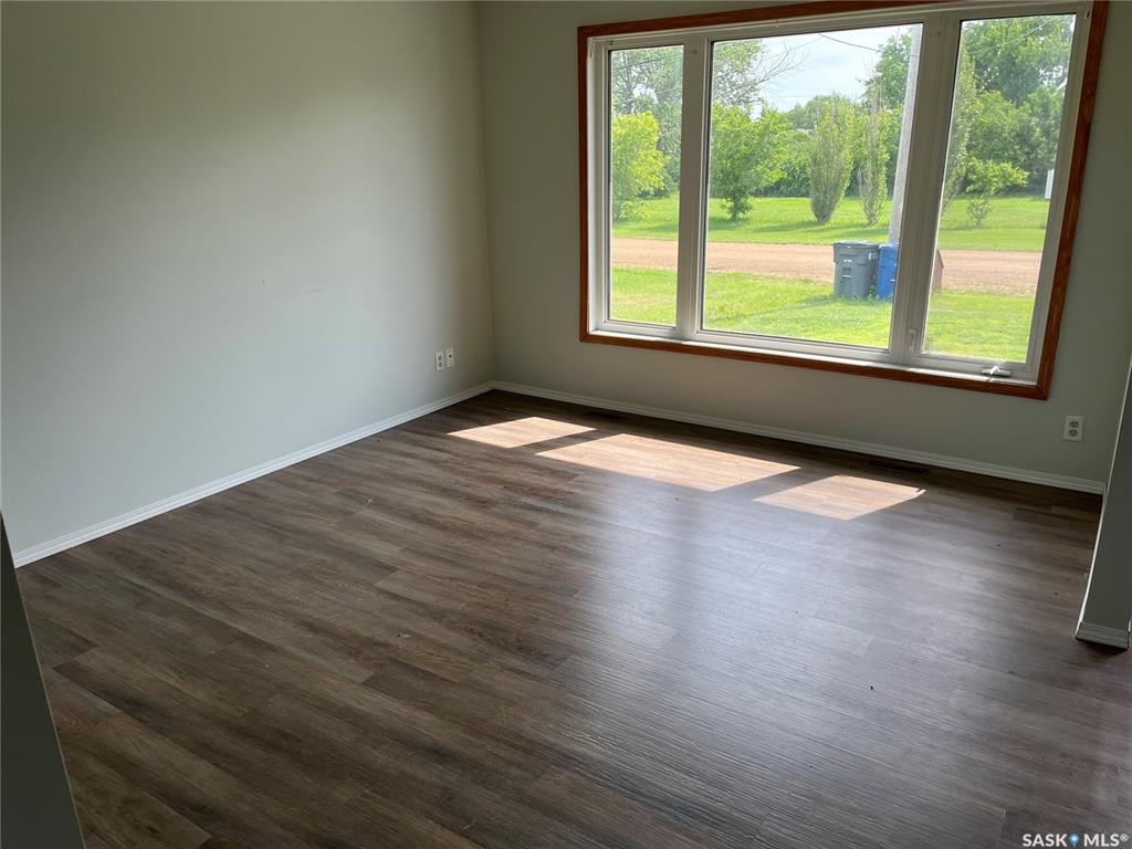 Third View of 11 A Avenue, Willow Bunch, Saskatchewan, S0H 4K0