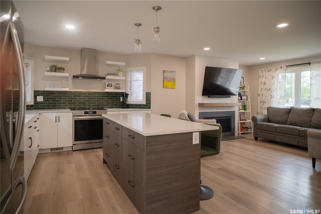 Fifth View of 4052 Taylor Street E, Lakeview SA, Saskatoon, Saskatchewan, S7H 5J5