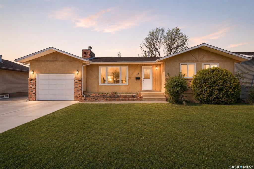 MLS® listing #SK041229 for sale located at 22 Edelweiss Crescent