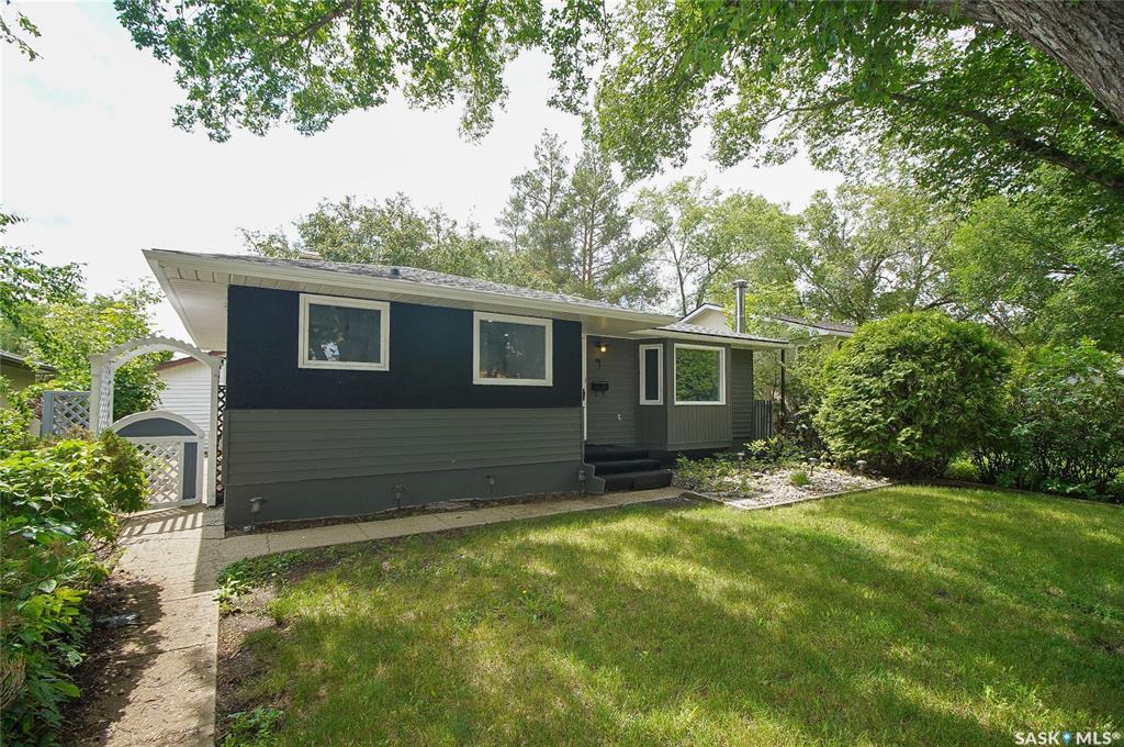 Second View of 61 Bannister Avenue, Walsh Acres, Regina, Saskatchewan, S4R 5K8