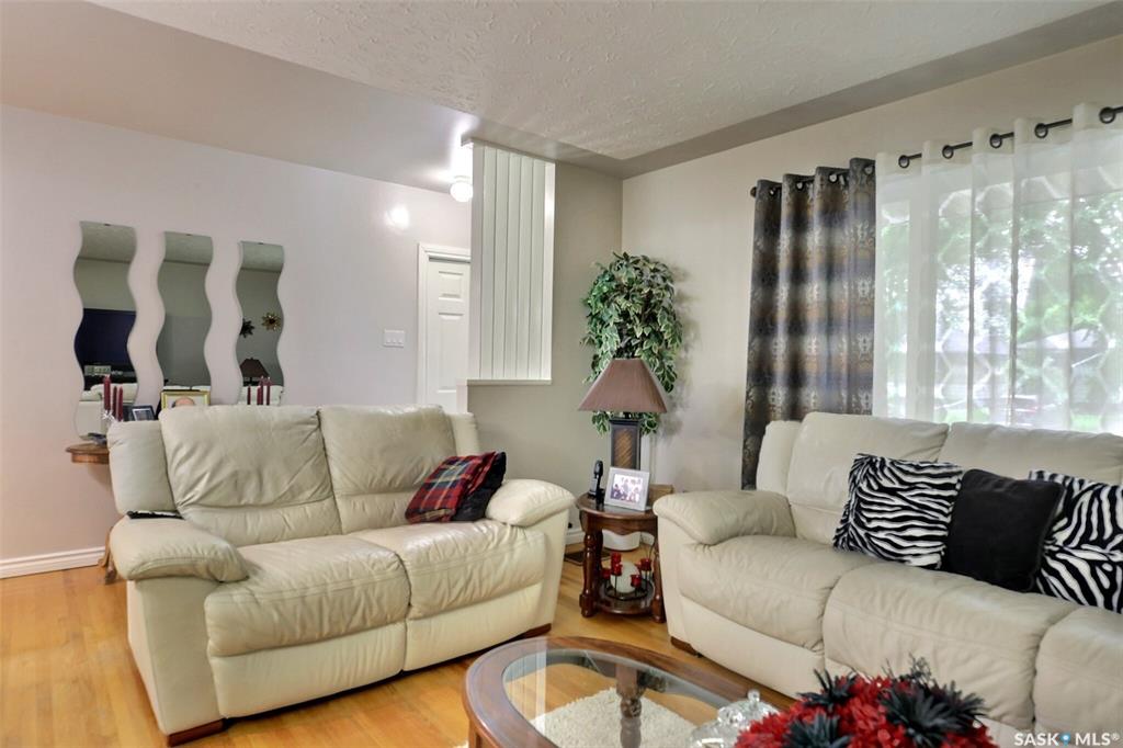 Fourth View of 204 Rae Street, Coronation Park, Regina, Saskatchewan, S4R 3L8