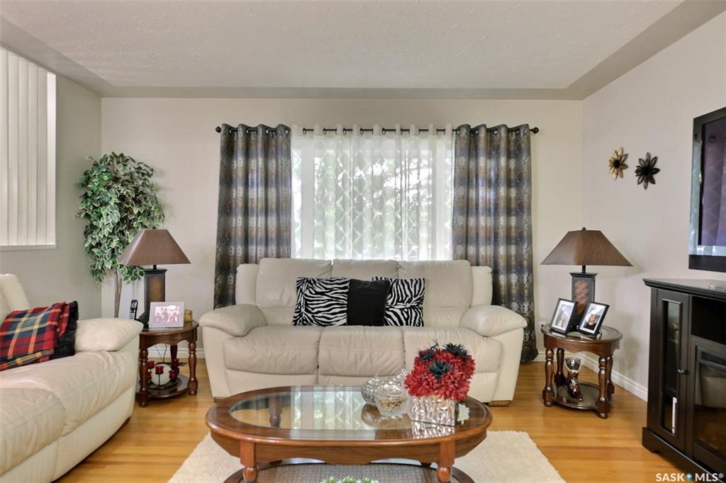 Fifth View of 204 Rae Street, Coronation Park, Regina, Saskatchewan, S4R 3L8