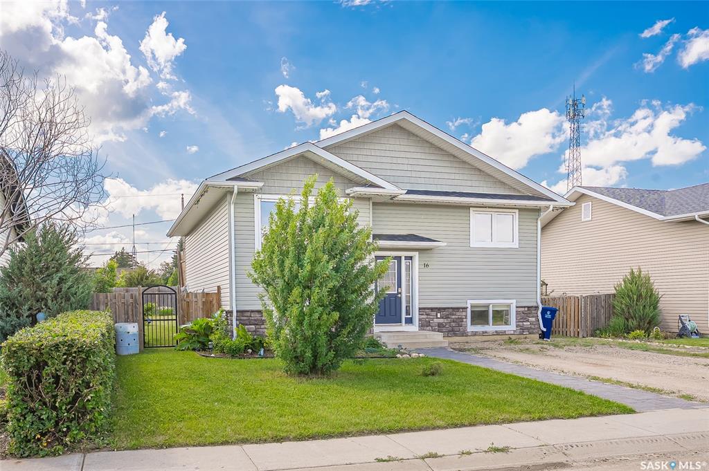 Second View of 16 6th Avenue, Langham, Saskatchewan, S0K 2L0