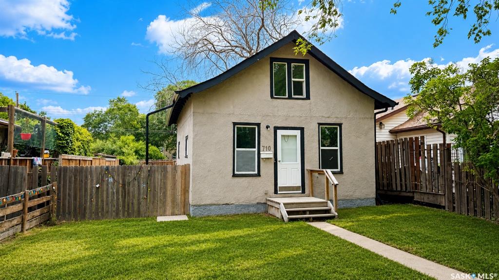 710 M Avenue S, SK041282, Saskatchewan,