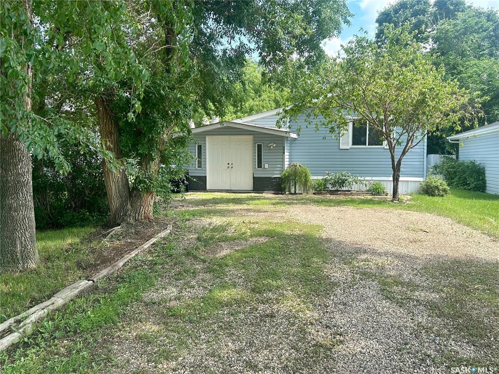 MLS® listing #SK041312 for sale located at 116 6th Street