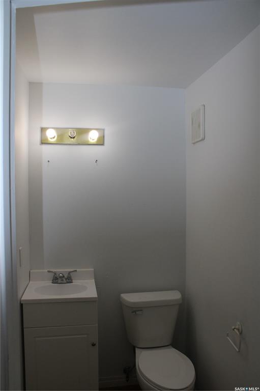 Fifth View of 366 J Broadway Street W #Bay #2, Yorkton, Saskatchewan, S3N 0N8