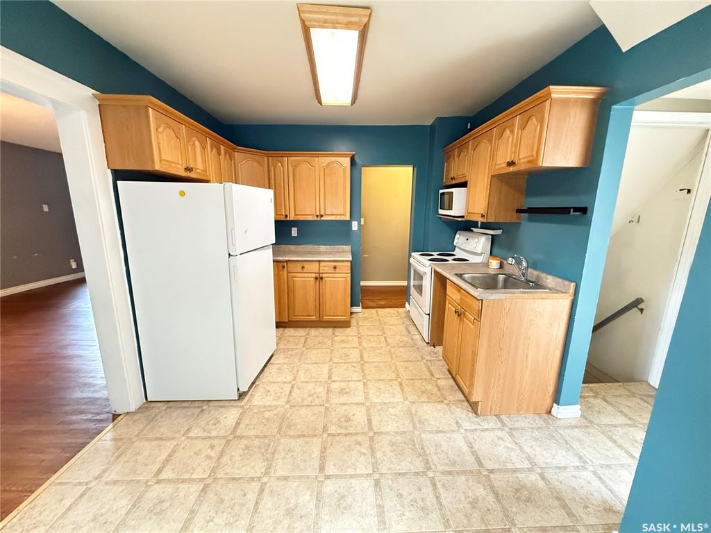 Fourth View of 431 Quappelle Street, Weyburn, Saskatchewan, S4H 0R3