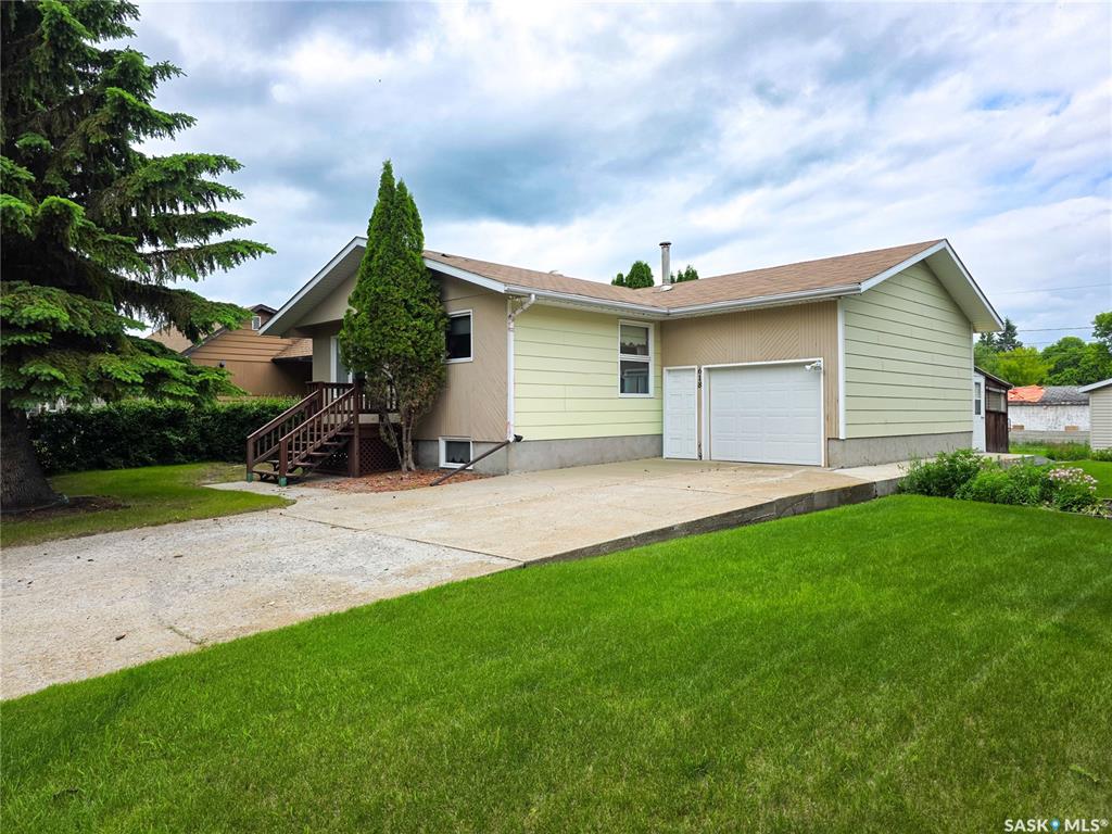 Second View of 618 4th Avenue W, Melville, Saskatchewan, S0A 2P0