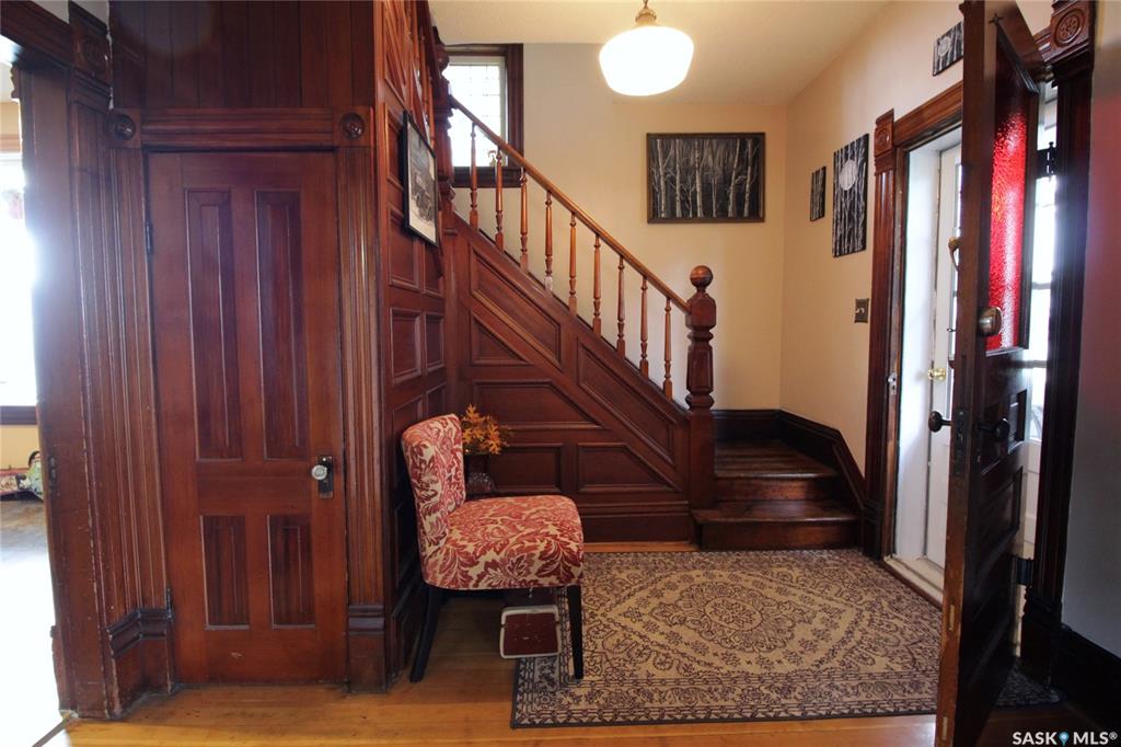 Third View of 807 Gordon Street, Moosomin, Saskatchewan, S0G 3N0