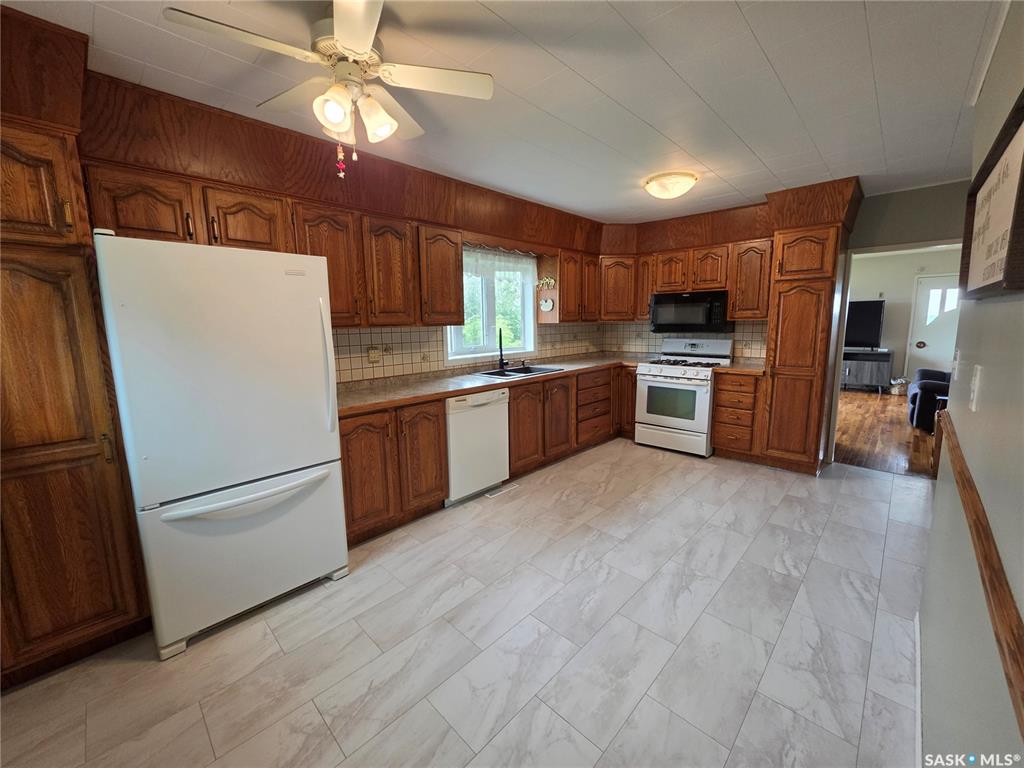Fifth View of Peiffer Acreage, Hillsdale Rm No. 440, Saskatchewan, S0M 1M0