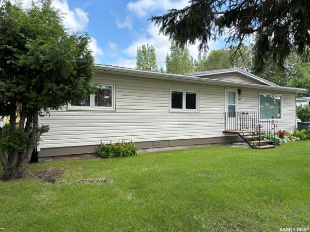 Third View of 17 Lumsden Street, Manor, Saskatchewan, S0C 1R0