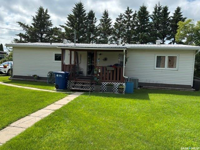 Fourth View of 17 Lumsden Street, Manor, Saskatchewan, S0C 1R0