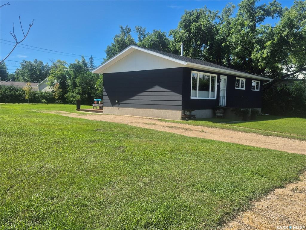Second View of 205 211 Main Street, Ceylon, Saskatchewan, S0C 0T0
