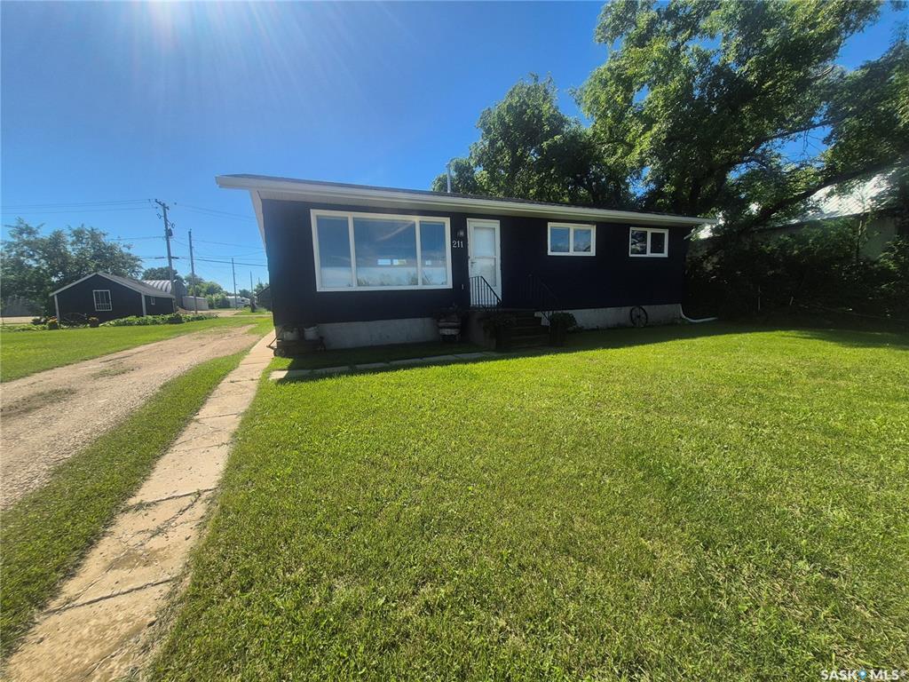 Fifth View of 205 211 Main Street, Ceylon, Saskatchewan, S0C 0T0