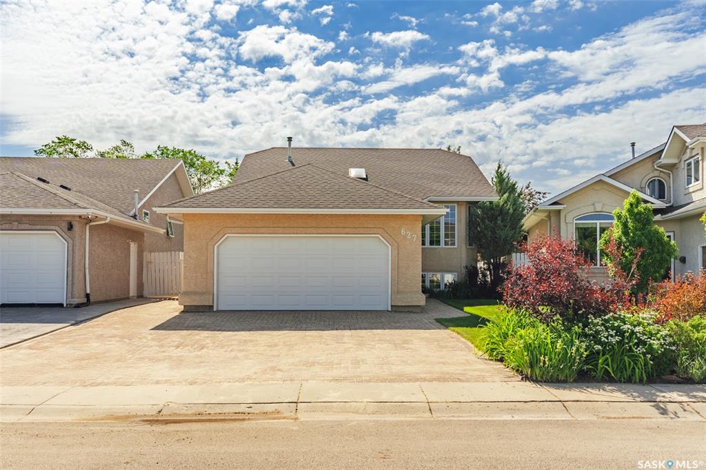 Second View of 627 Budz Crescent, Arbor Creek, Saskatoon, Saskatchewan, S7N 4N4