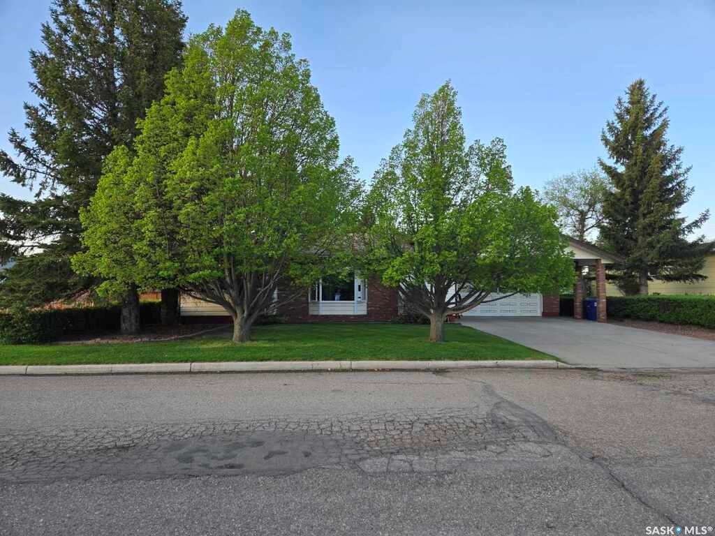 Second View of 216 3rd Avenue E, Eatonia, Saskatchewan, S0L 0Y0