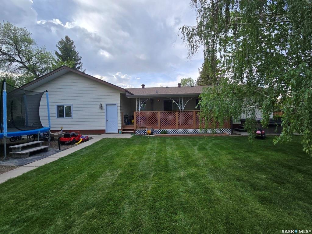 Fifth View of 216 3rd Avenue E, Eatonia, Saskatchewan, S0L 0Y0