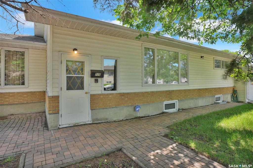 Third View of 715 Connaught Street, Rosemont, Regina, Saskatchewan, S4T 4S5