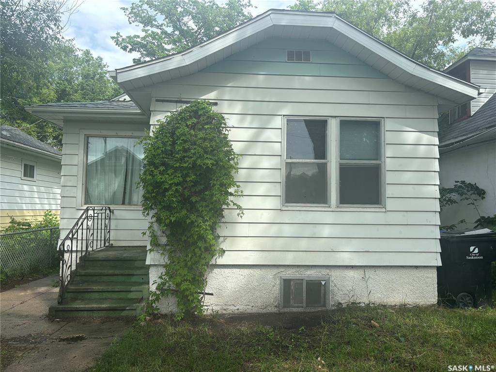 Second View of 416 I Avenue S, Riversdale, Saskatoon, Saskatchewan, S7M 1Y4