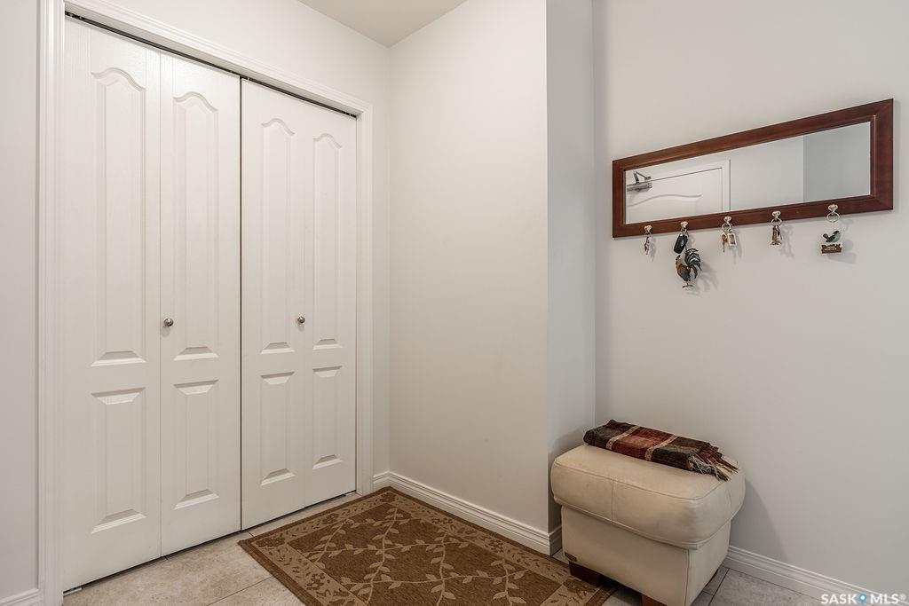 Third View of 102 Kingsmere Place #307, Lakeview SA, Saskatoon, Saskatchewan, S7J 2K3