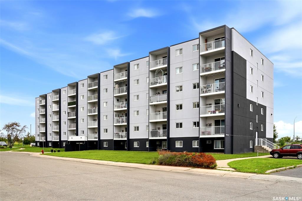 20 Kleisinger Crescent #302, SK041627, Saskatchewan,