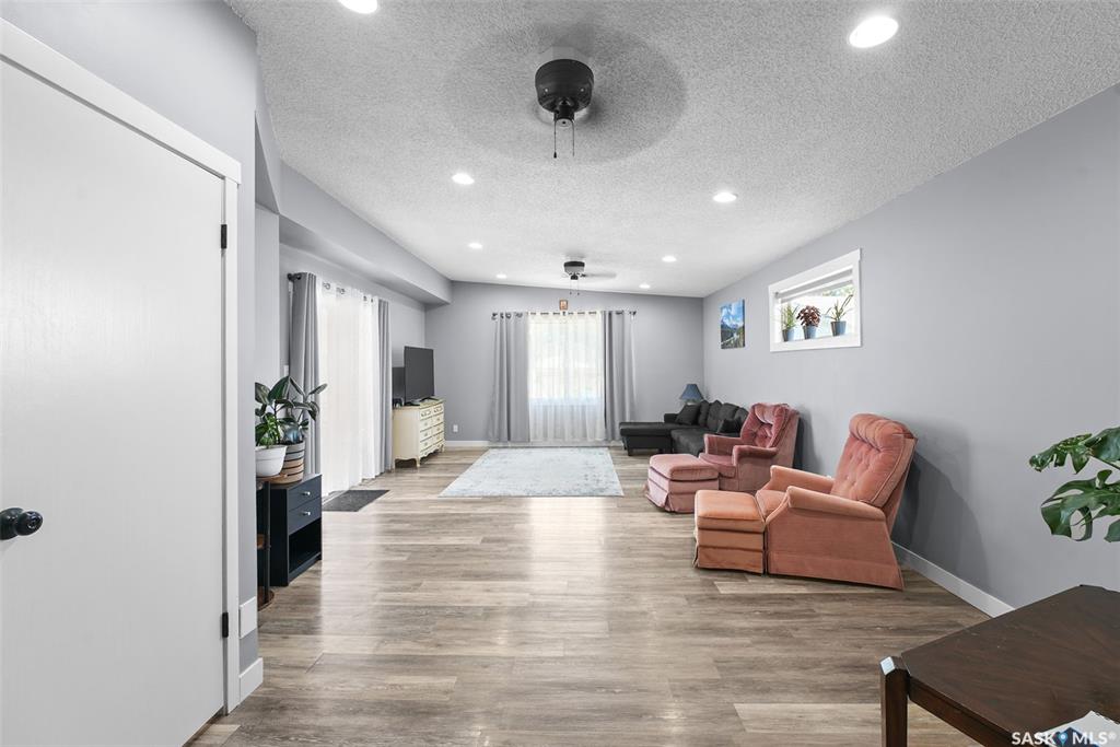 Third View of 327 Retallack Street, Coronation Park, Regina, Saskatchewan, S4R 3N1