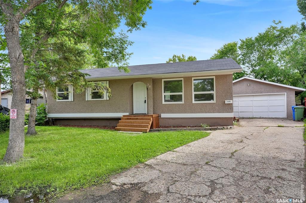 MLS® listing #SK041726 for sale located at 34 Armstrong Bay
