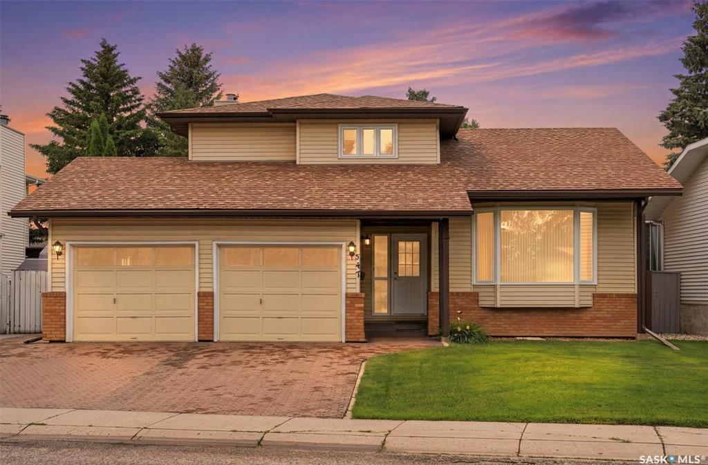 Second View of 547 Whitewood Crescent, Lakeview SA, Saskatoon, Saskatchewan, S7J 4L4