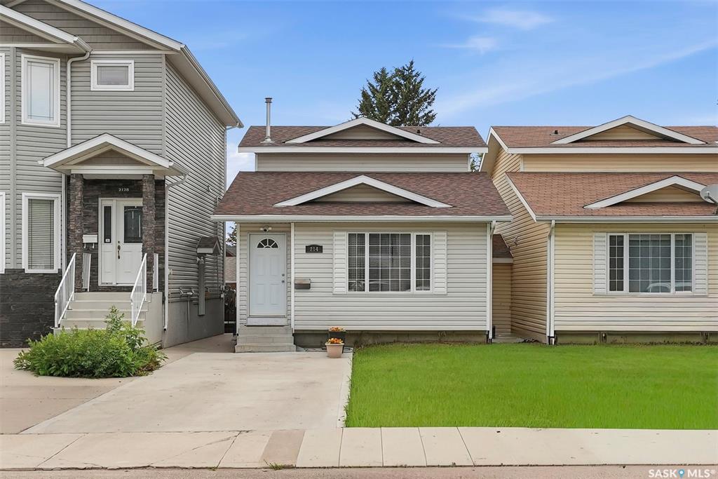 Second View of 214 Dunlop Street, Forest Grove, Saskatoon, Saskatchewan, S7N 2B7