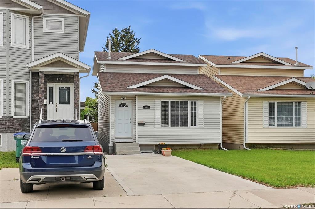 Third View of 214 Dunlop Street, Forest Grove, Saskatoon, Saskatchewan, S7N 2B7