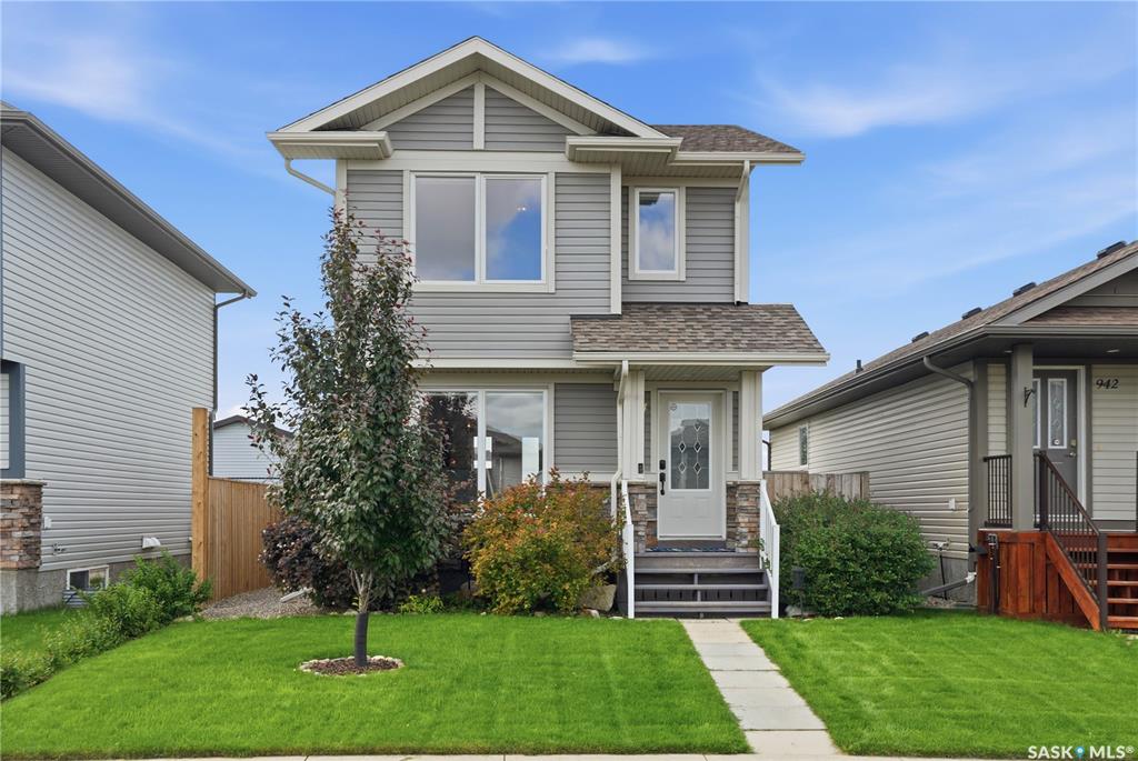 944 Glenview Cove, SK041799, Saskatchewan,