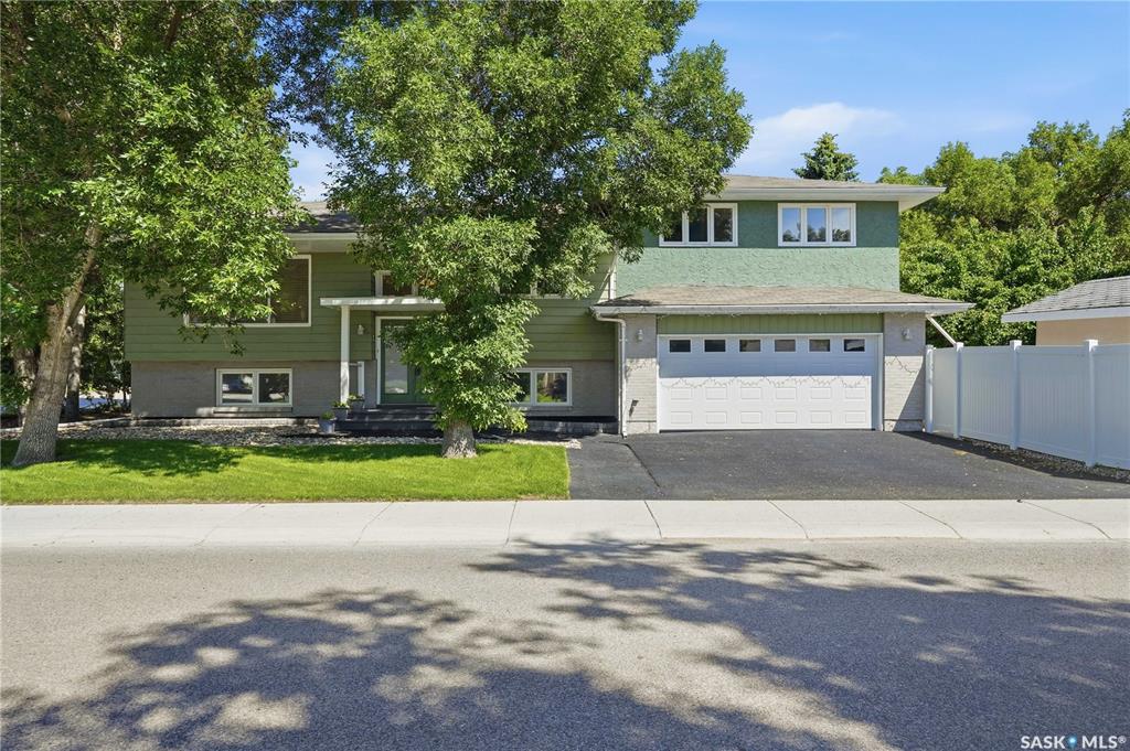 MLS® listing #SK041825 for sale located at 91 Green Meadow Road
