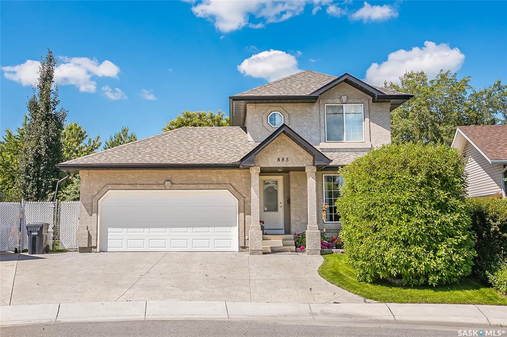 885 Manor Heights, SK041836, Saskatchewan,