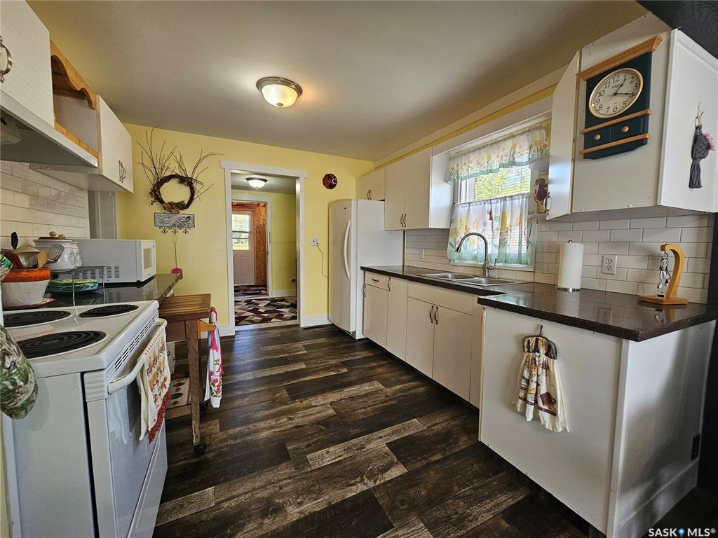 201 Main Street, SK041922, Saskatchewan,