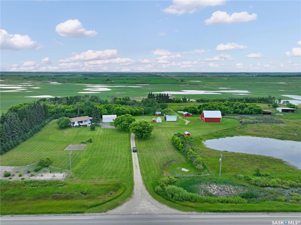 Red Barn #9 Acreage, SK042018, Saskatchewan,