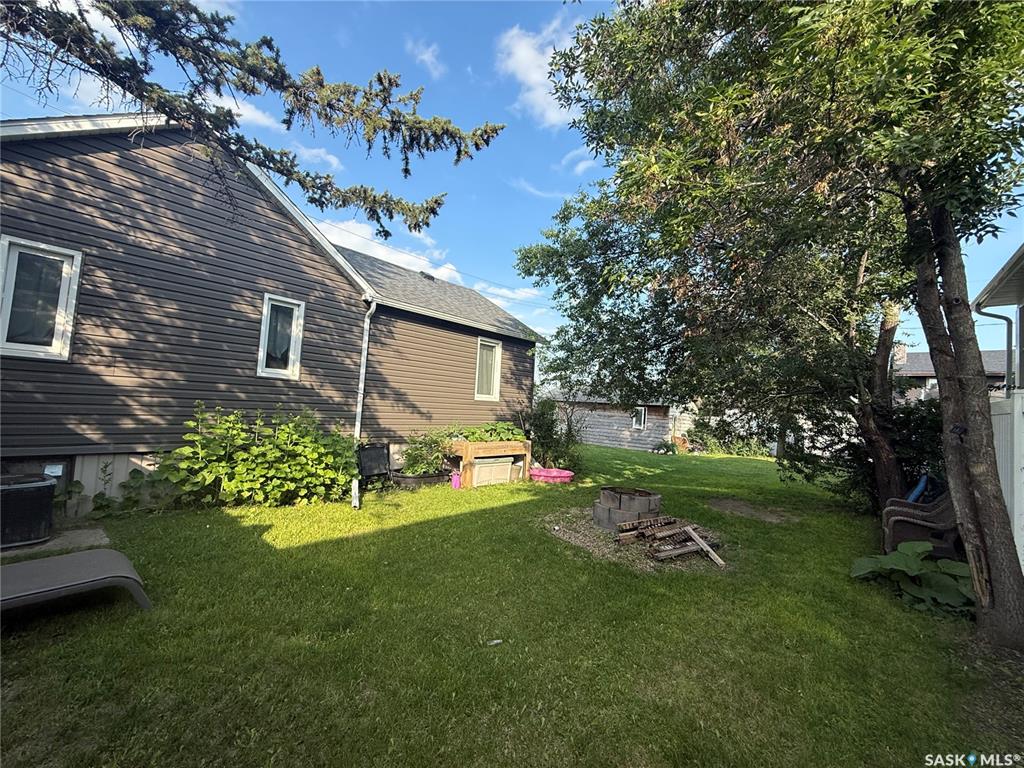 Fourth View of 119 7th Avenue E, Kindersley, Saskatchewan, S0L 1S0
