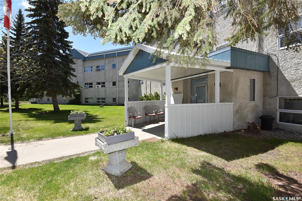 Main View of 102 Manor Drive #111, Nipawin, Saskatchewan, S0E 1E0