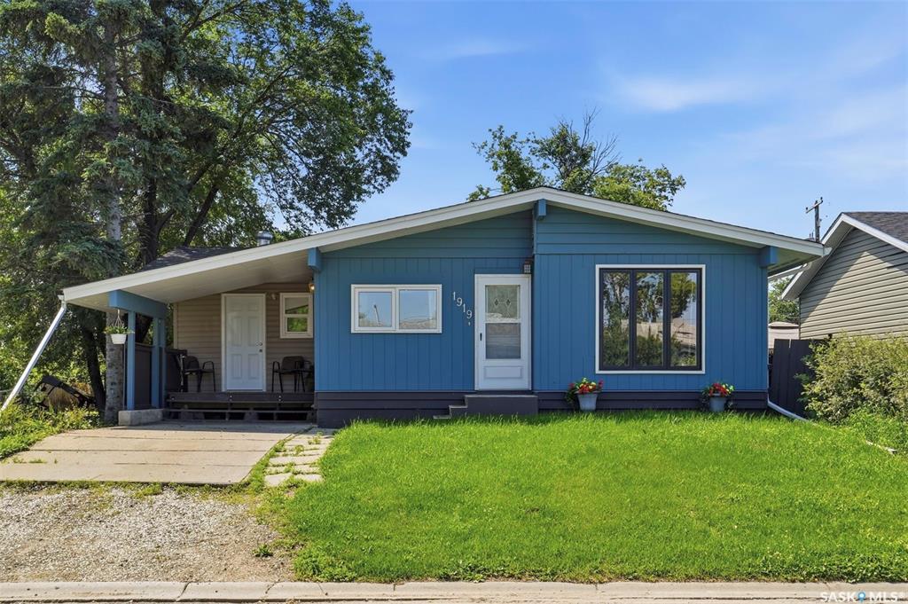 1919 14th Street W, SK042119, Saskatchewan,