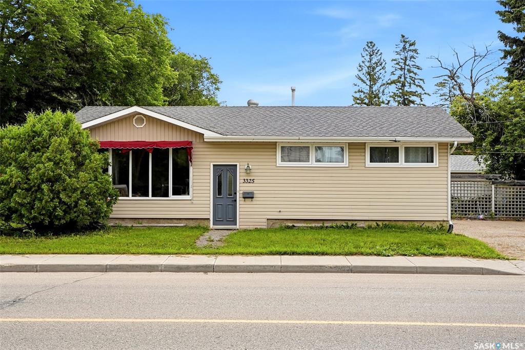 3325 29th Avenue, SK042120, Saskatchewan,
