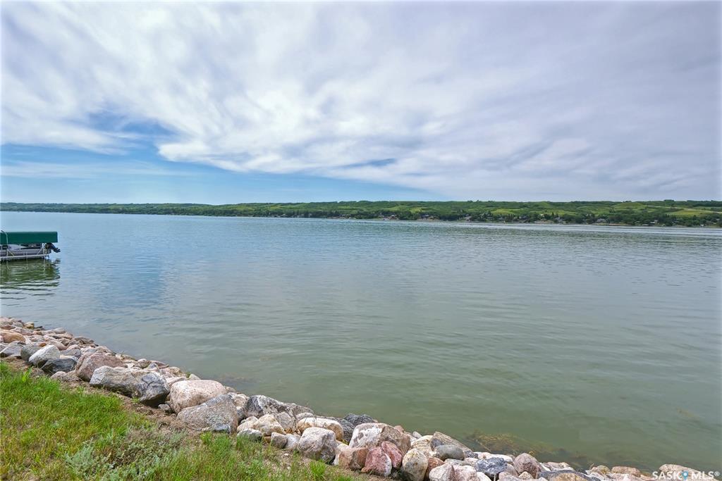 MLS® listing #SK042193 for sale located at 807 Daniel Drive