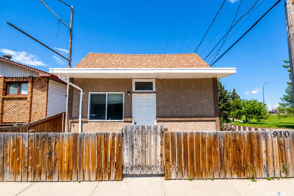 910 Lillooet Street W, SK042279, Saskatchewan,