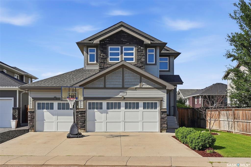 1339 Pringle Manor, SK042356, Saskatchewan,