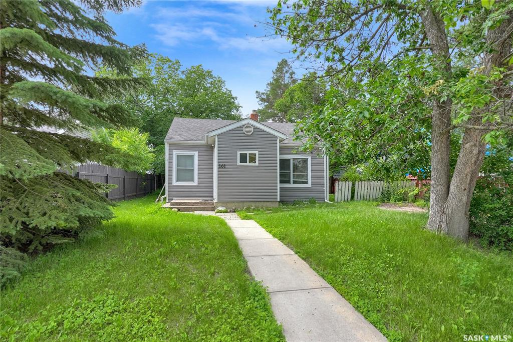 MLS® listing #SK042390 for sale located at 161 Lillooet Street E
